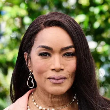 Angela Bassett profile photo