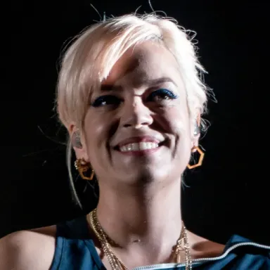 Lily Allen profile photo
