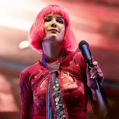 Halsey (singer) profile photo