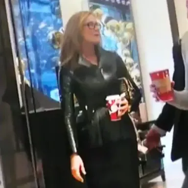 Angela Ahrendts profile photo