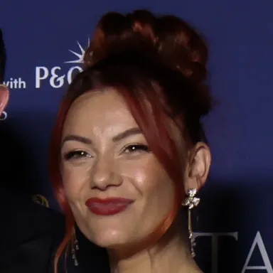 Dianne Buswell profile photo