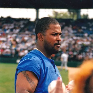 Raúl Mondesí profile photo