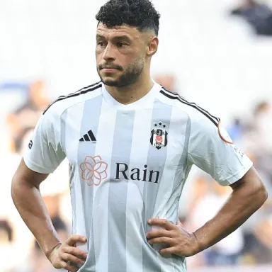 Alex Oxlade-Chamberlain profile photo