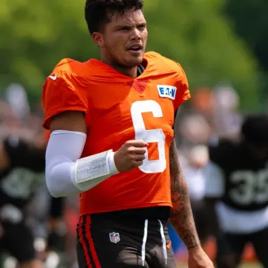 Dillon Gabriel profile photo