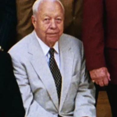 Lee MacPhail profile photo