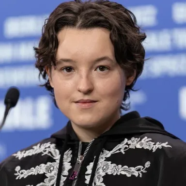 Bella Ramsey profile photo