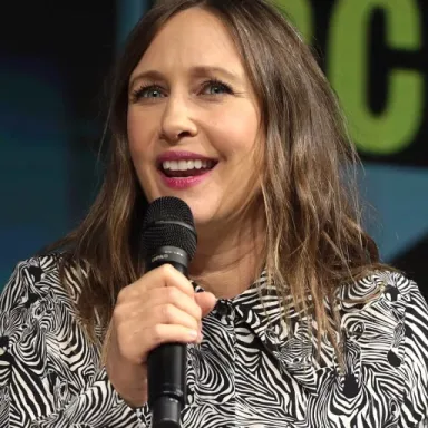 Vera Farmiga profile photo