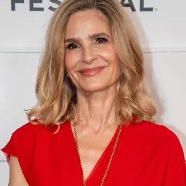 Kyra Sedgwick profile photo