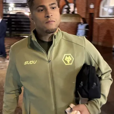 João Gomes (footballer, born 2001) profile photo