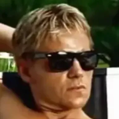 Marc Warren profile photo