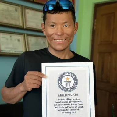 Tenjen Sherpa profile photo
