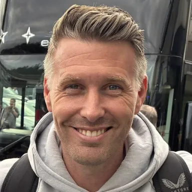 Rob Edwards (footballer, born 1982) profile photo