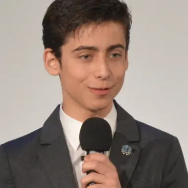 Aidan Gallagher profile photo