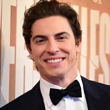 Derek Klena profile photo