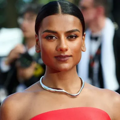 Simone Ashley profile photo