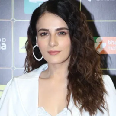 Radhika Madan profile photo
