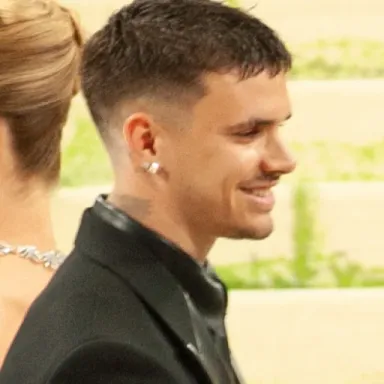 Romeo Beckham profile photo