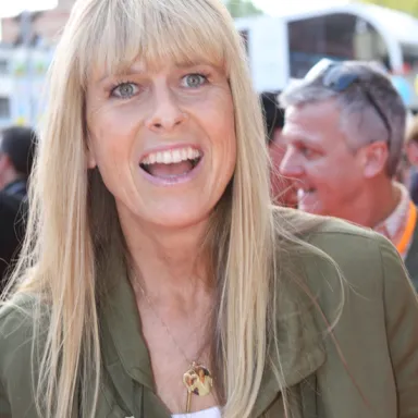 Terri Irwin profile photo