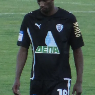 Lino (footballer, born 1977) profile photo