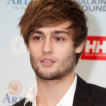 Douglas Booth profile photo