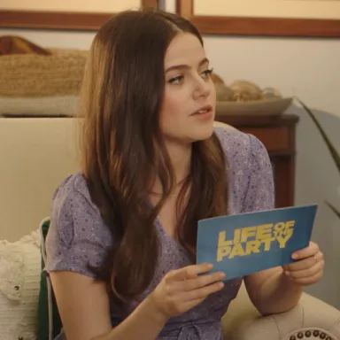 Molly Gordon profile photo