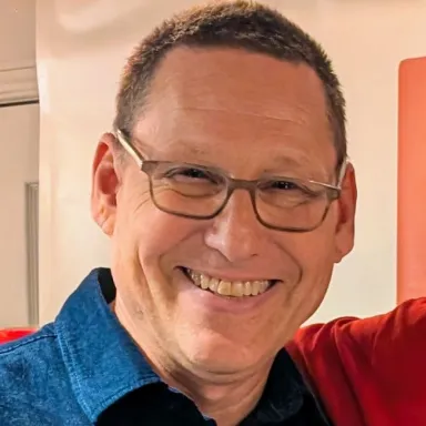 Avi Lewis profile photo