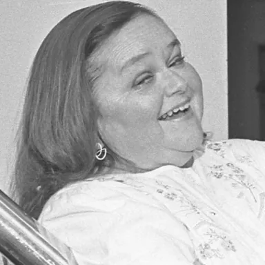 Zelda Rubinstein profile photo