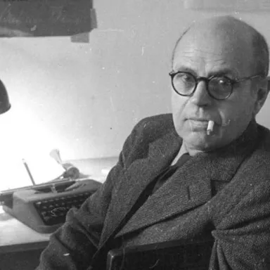 Poul Henningsen profile photo