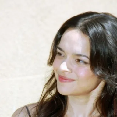 Norah Jones profile photo
