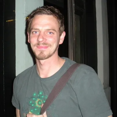 Joe Armstrong (actor) profile photo