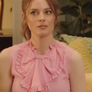 Gillian Jacobs profile photo
