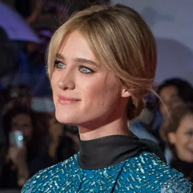 Mackenzie Davis profile photo