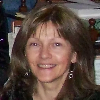 Emily Cox profile photo