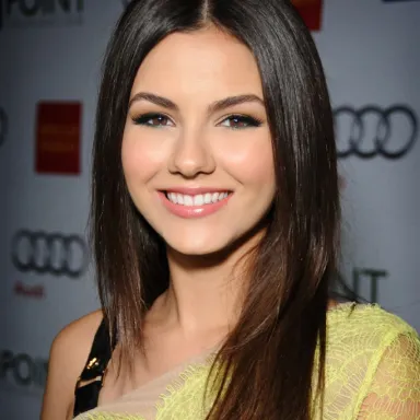 Victoria Justice profile photo