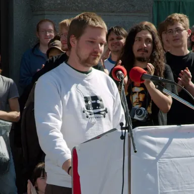 Fredrik Neij profile photo