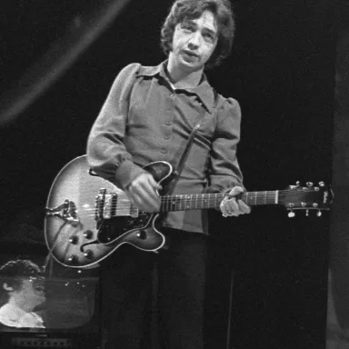 George Young (rock musician) profile photo