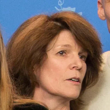 Laura Benson profile photo