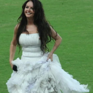 Sarah Brightman profile photo
